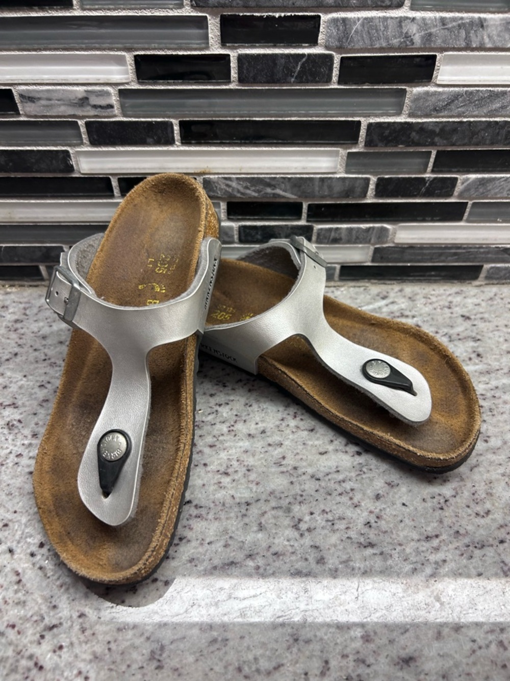 Birkenstock Girls Silver Metallic Thong Sandals - Gizeh Style size 1